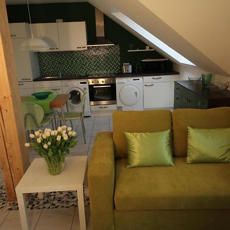 Koeln-Kerpen Boutique-Ferienwohnungen Angela & Maurizio ภายนอก รูปภาพ