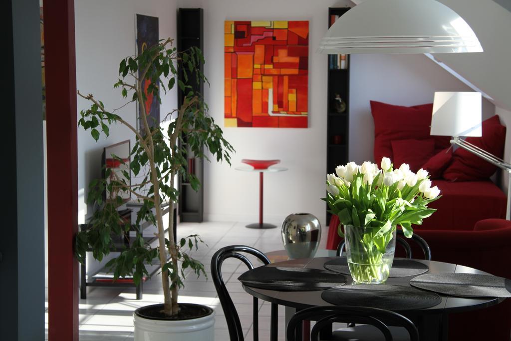 Koeln-Kerpen Boutique-Ferienwohnungen Angela & Maurizio ภายนอก รูปภาพ